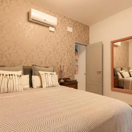 Apartment Inbarcelonasuites